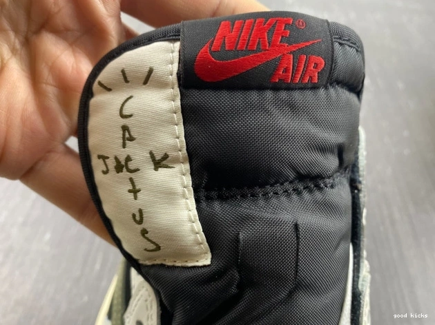 Cheap WMNS x OG Olive 1 Travis Air Scott Low DZ4137-106 Jordan 0715